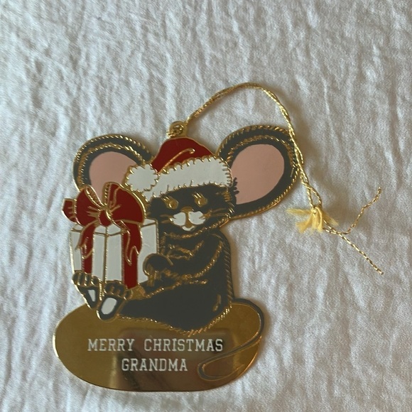 G. Duchin: Vintage 1989 USA Metal Enamel Ornament Mouse- Merry Christmas Grandma - Picture 7 of 12